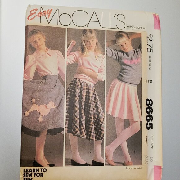 VINTAGE McCalls 8665 Girls Circular Skirt & Poodle Applique Pattern Girls 10 - Picture 1 of 2